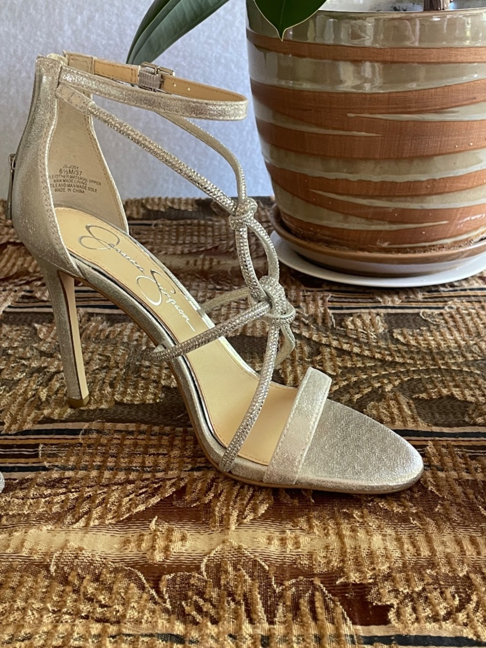 NWT Jessica Simpson Josy Rhinestone Strappy Stiletto Sandals Silver Size 6.5 - Picture 9 of 16